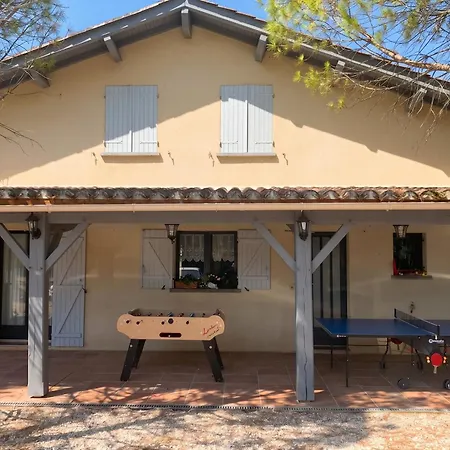 Spacieuse Avec Piscine Privée à Villa *