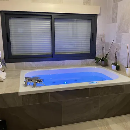 Spacieuse Avec Piscine Privee A * Aujols