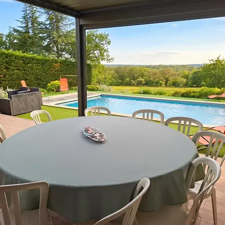 Spacieuse Avec Piscine Privee A