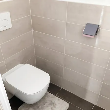 Spacieuse Avec Piscine Privee A *